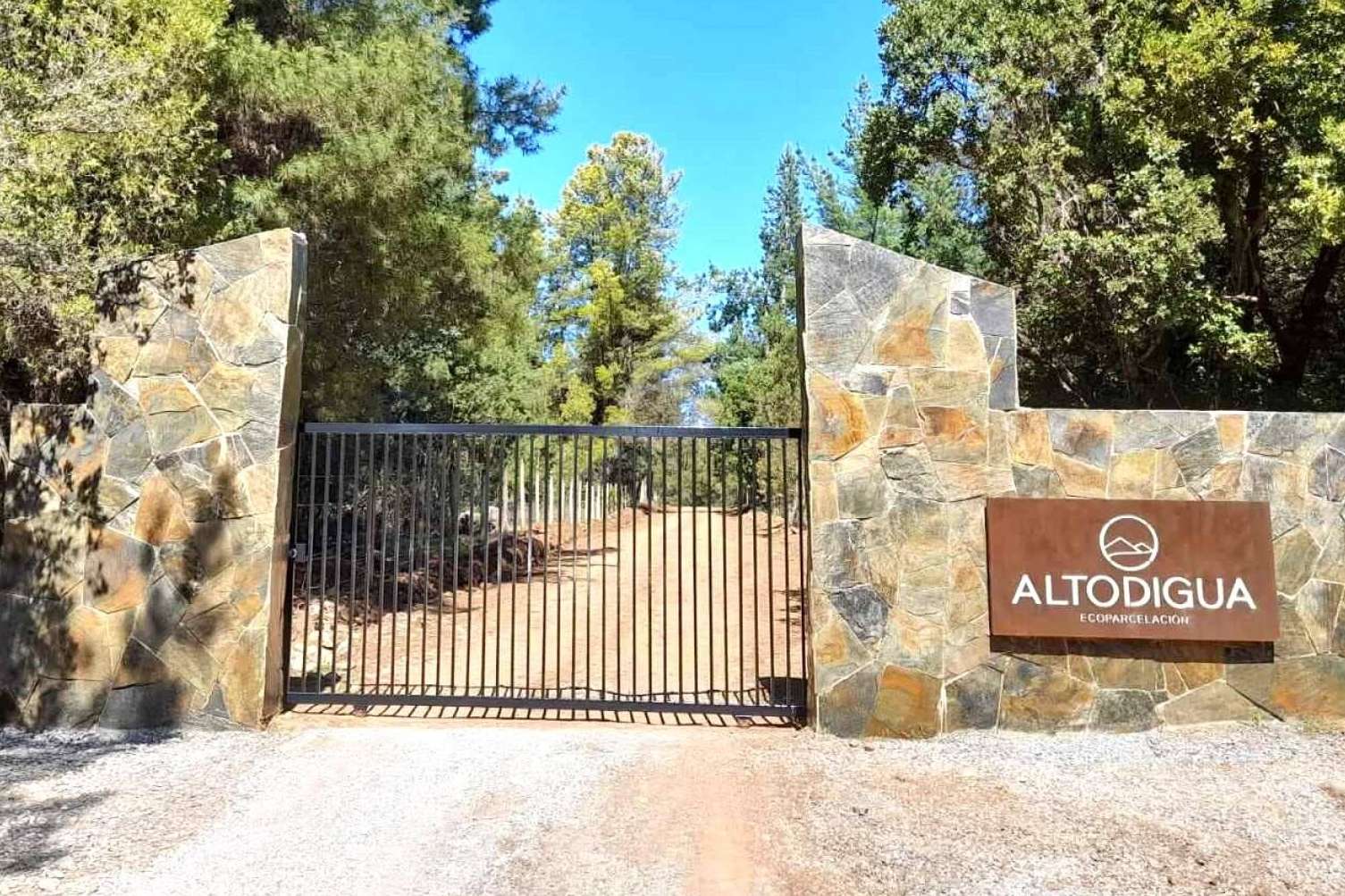 Parcelas Escobar explica cómo construir una casa en el Embalse Digua