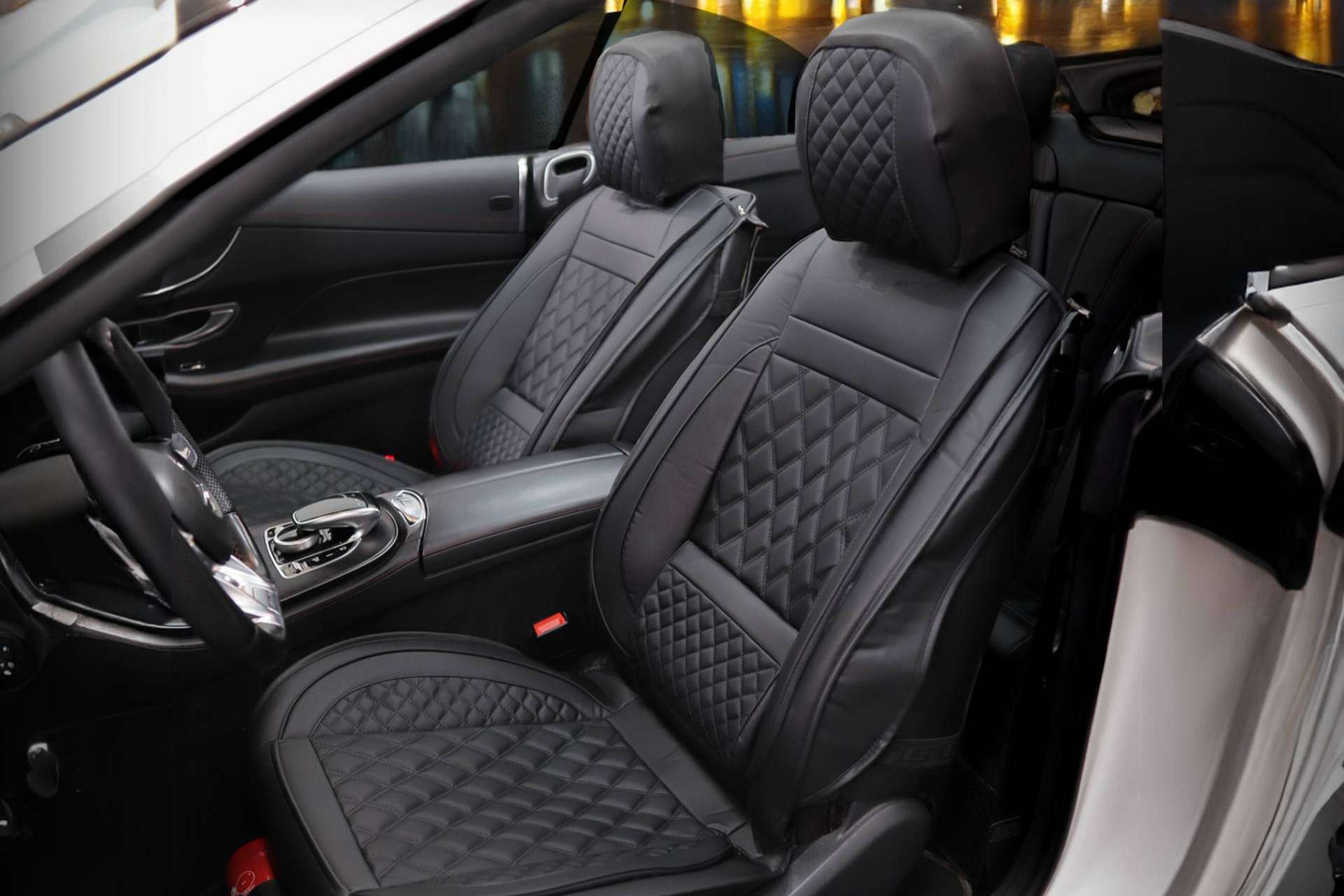 Wagen Covers fabrica y distribuye fundas de asiento y pisos de goma para múltiples vehículos