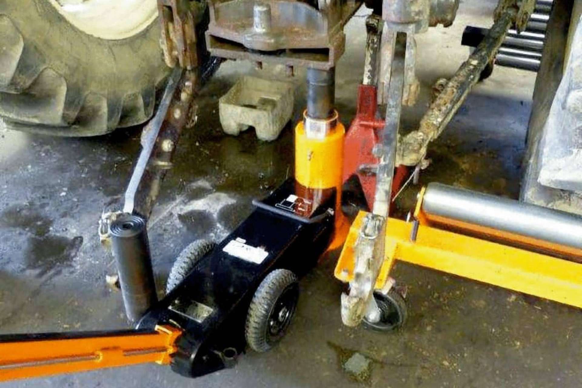 Torno & Fresa impulsa la eficiencia en talleres con el potente gato oleo-neumático Bahco BH230